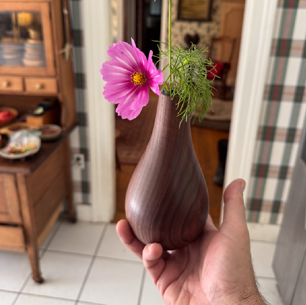 Turn a Walnut Bud Vase - Beginner Woodturning Class