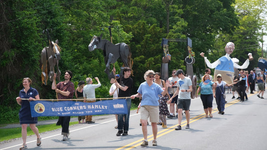 Here come the parade puppets!